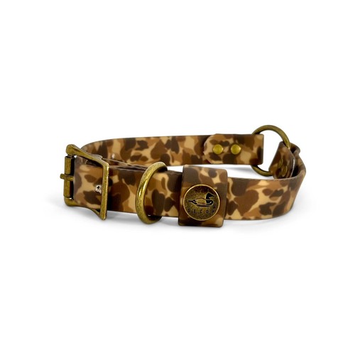 Dixie decoys dog - dixie,